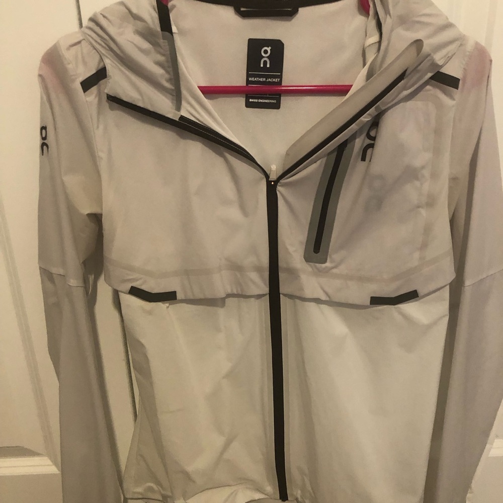 On Running Weather Jacket